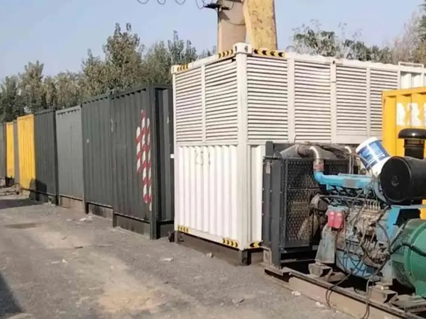 贵溪200KW柴油发电机机组每小时油耗是多少？